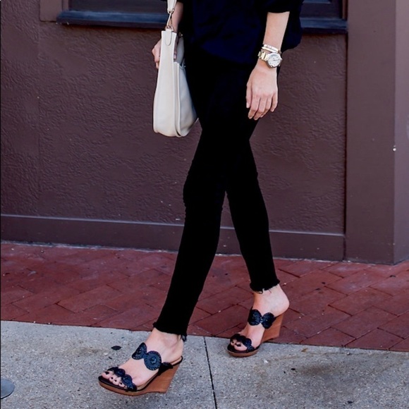 Jack Rogers Black Wedge Sandals Size 7 - Picture 2 of 8